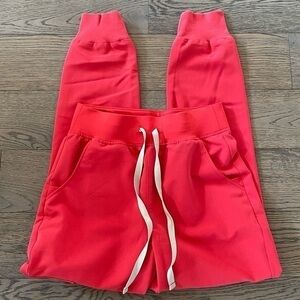 Figs Zamora Technical Collection Jogger Scrub Pants Petite